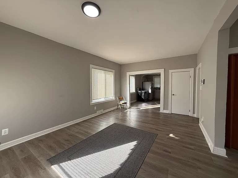 356 Lenox St — Photo 2