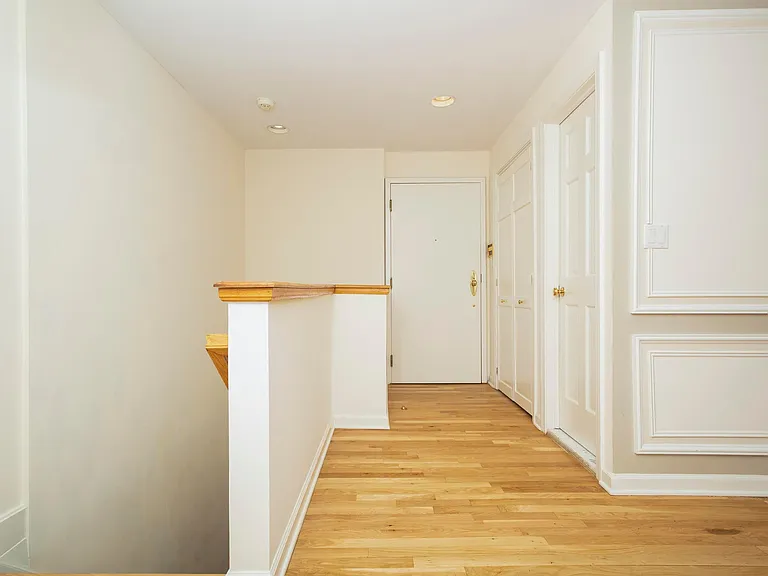 15 Lafayette Ct #1B — Photo 6