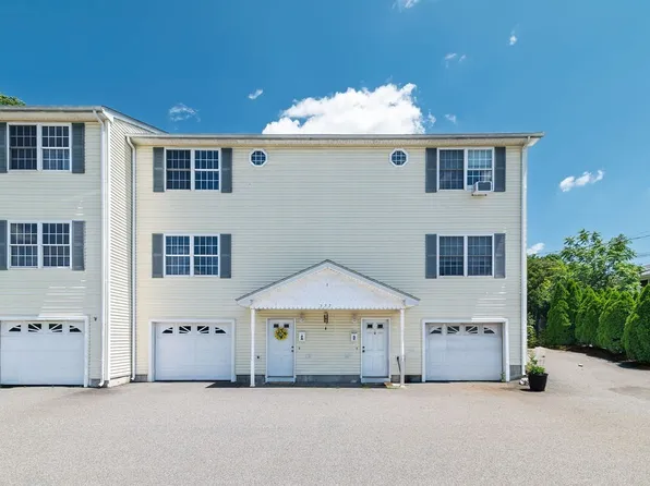 377 Woonasquatucket Ave APT 3, North Providence, RI 02911
