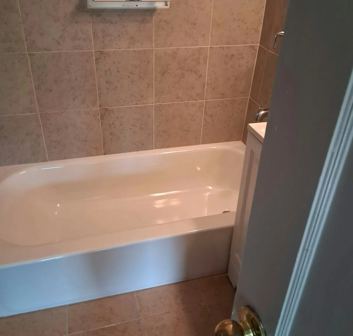 6942 Alabama Avenue, Unit DOWN — Photo 3