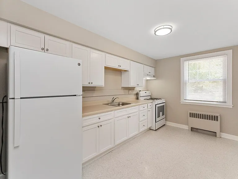 5346 Chew Ave - St. Teresa — Photo 11