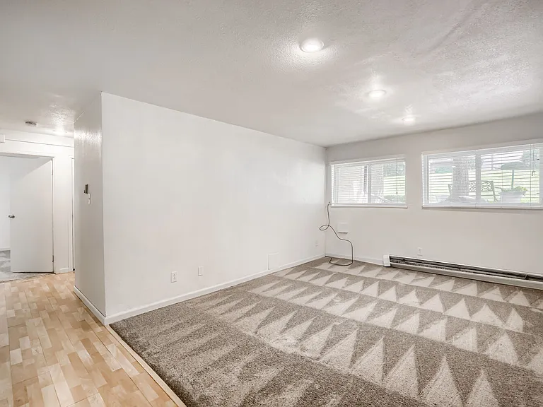 1400 Golden Cir #101 — Photo 5