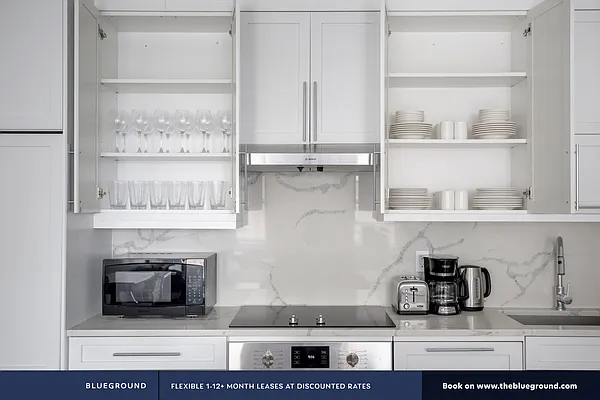 Rented by The Blueground | media 136