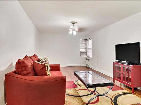 3rd image of 505 E Lincoln Ave APT 206