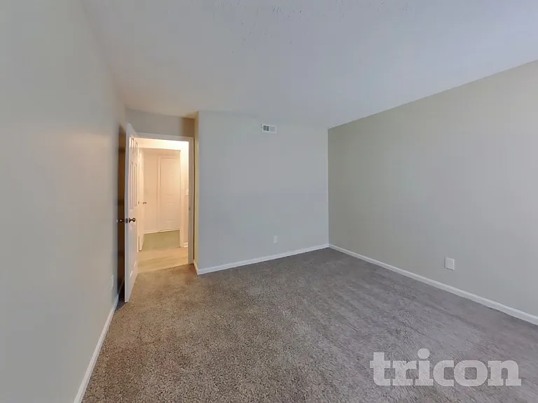 911 Pine Ridge Way — Photo 23