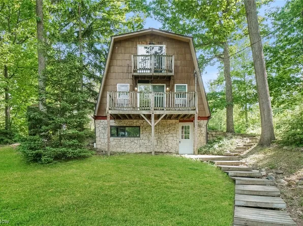 160 Sagamore Rd, Northfield, OH 44067