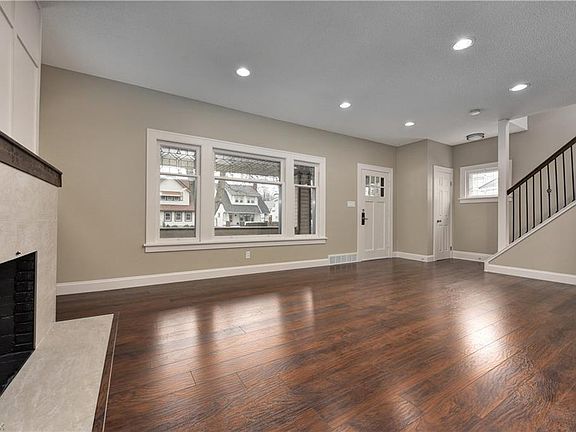 4th image of 3844 W 157th St