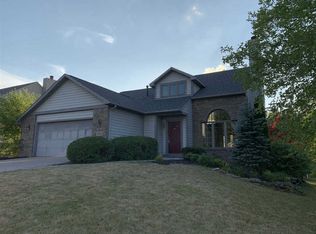 2814 Sweet Cider Rd, Fort Wayne, IN 46818