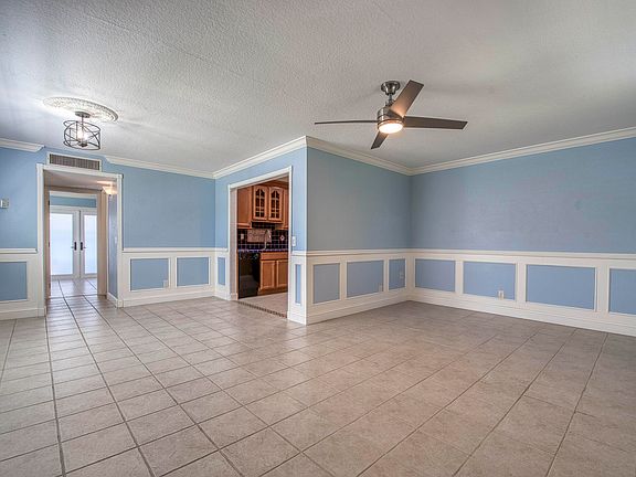 5th image of 960 Flanders St #T