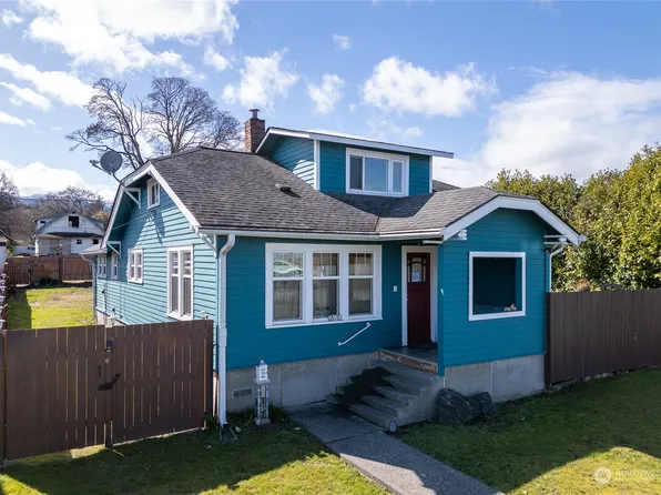 818 E 6th Street, Port Angeles, WA 98362