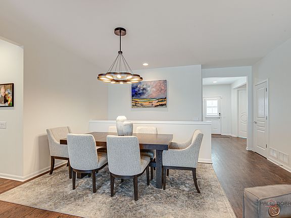 2nd image of 3181 Rockwell Cir