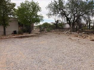 5915 N Chaparral Rd, Tucson, AZ 85743