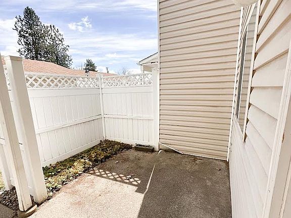 5th image of 2712 N Howard St APT 301