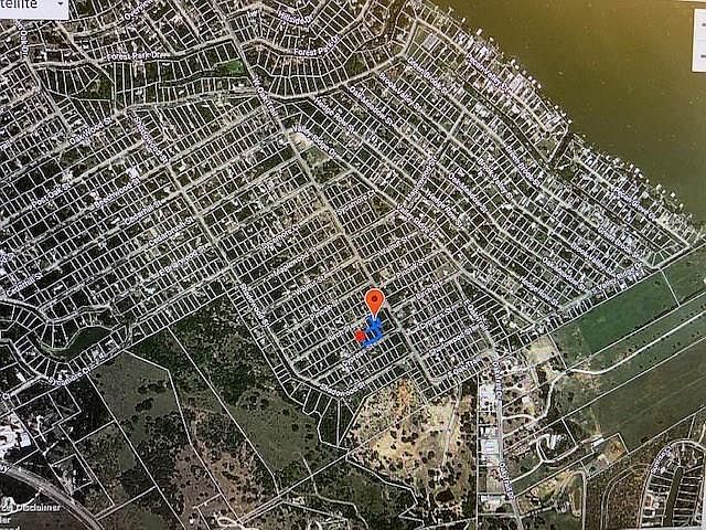 2nd image of 2712 Cypress St Lot 97