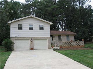1st image of 2864 Wendwood Dr