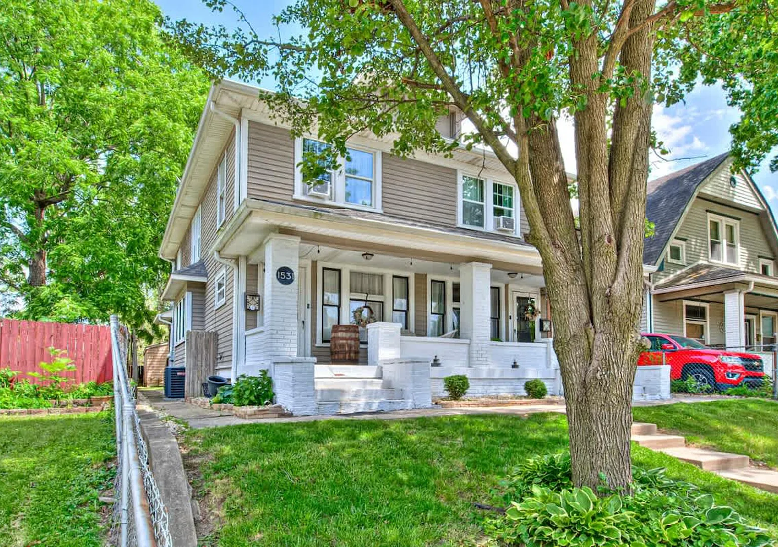 Historic Pet-Friendly Home in Downtown Indy — Photo 4