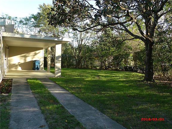 4th image of 1050 Gayle Dr