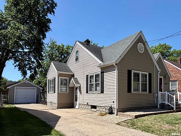 4th image of 2418 W Ayres Ave