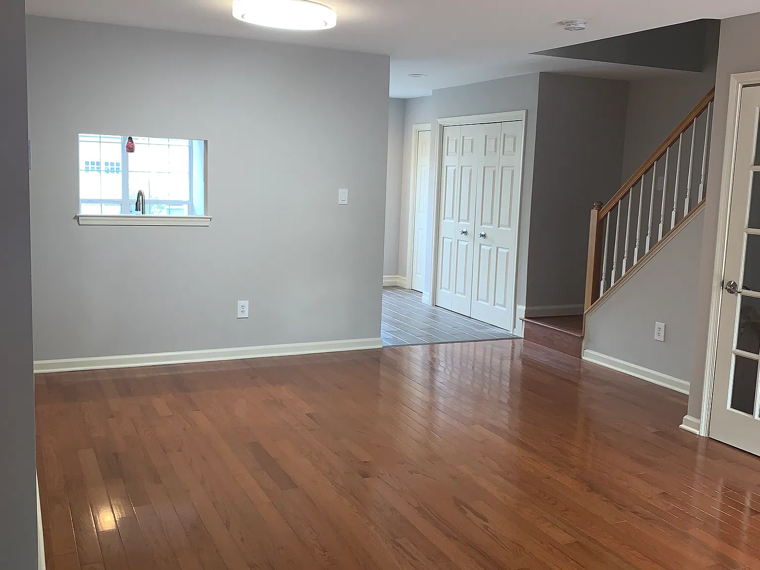 3 bed, 1372 sqft, $3,000 — Photo 3