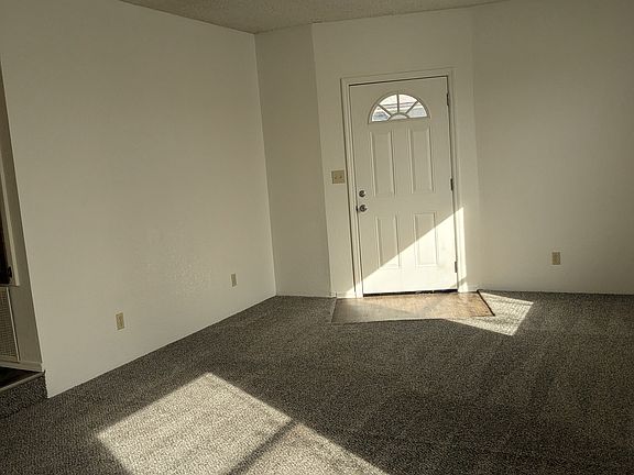 2nd image of 4334 E Canyon Trl