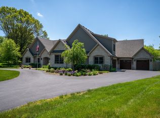 36W171 Indian Mound Rd, St Charles, IL 60174
