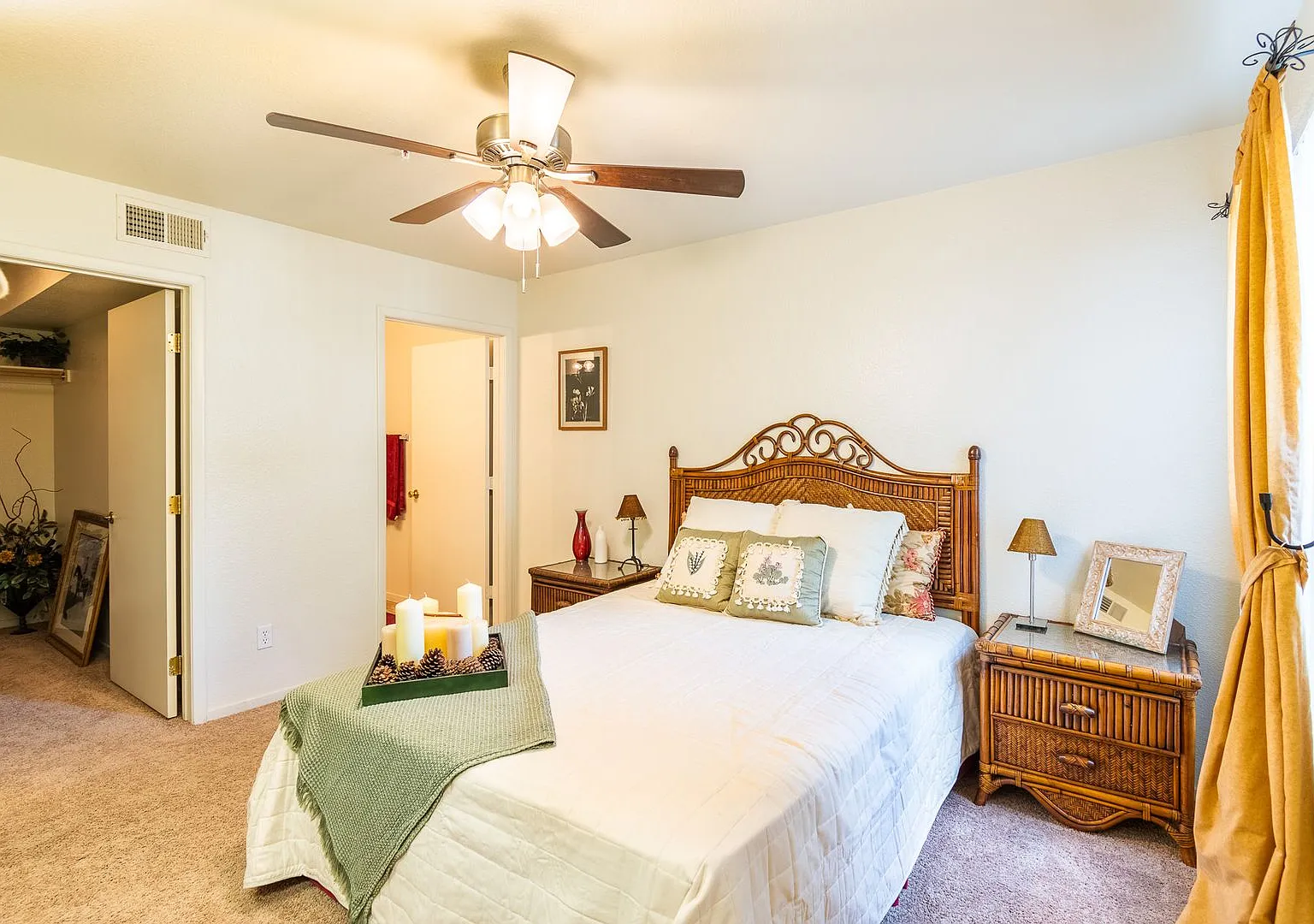 Enclave Apartments — Photo 4