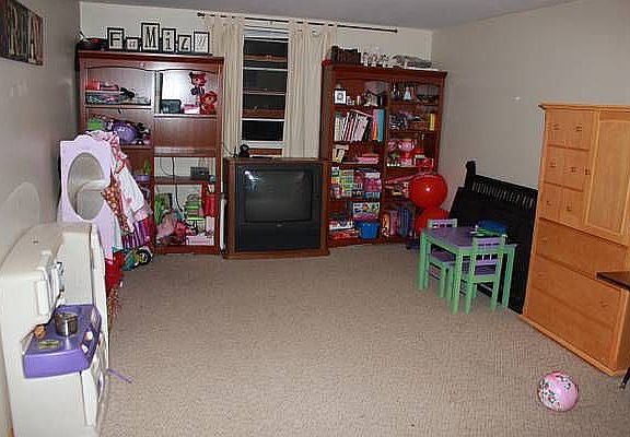 2nd Livingroom