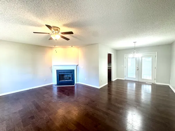 225 Oakwater Dr, Cameron, NC 28326
