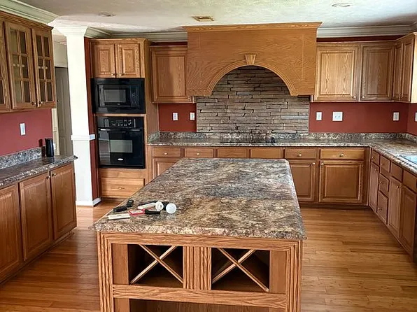 121 Hideaway Rd, Belhaven, NC 27810