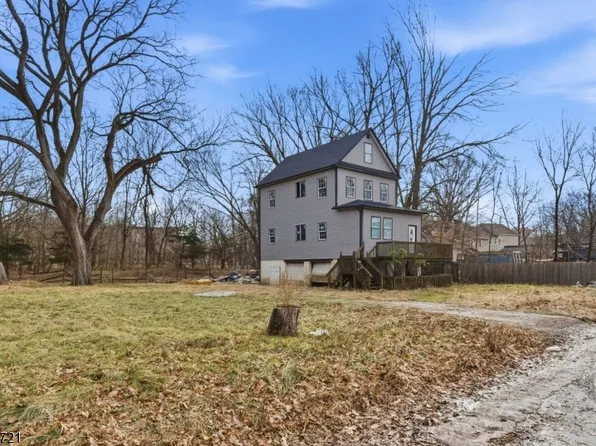 1819 Allen St, Rahway City, NJ 07065