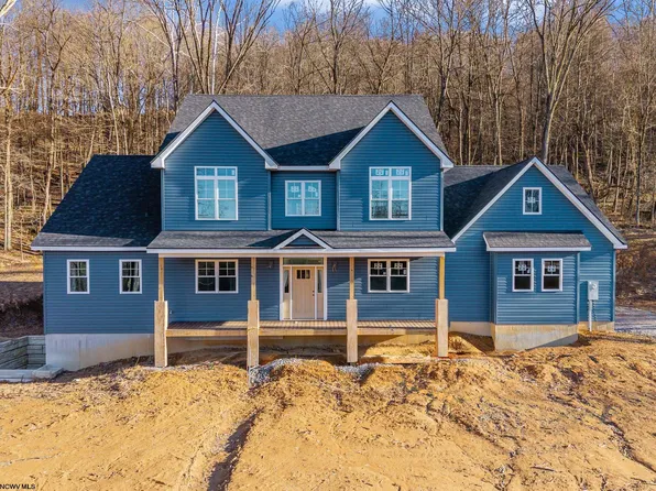 1002 Poplar Dr, Grafton, WV 26354