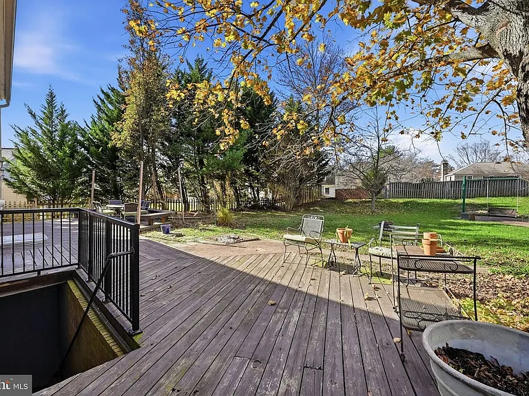 13621 N Gate Dr — Photo 4