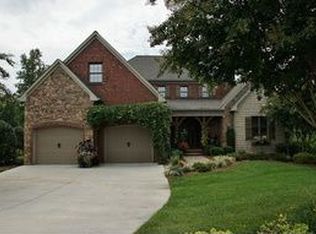 208 Sycamore Ridge Dr, Bermuda Run, NC 27006