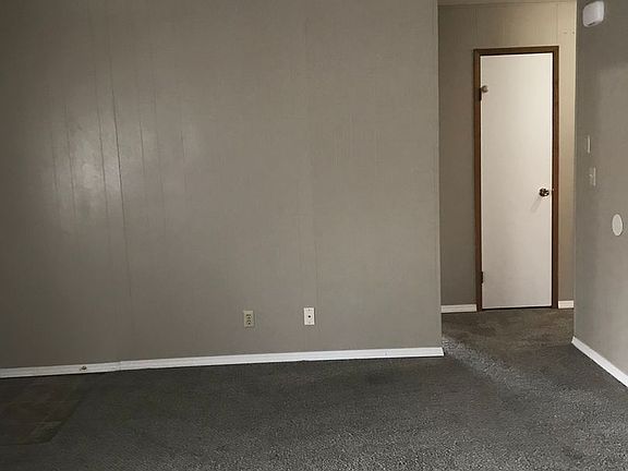 3rd image of 205 W Selah Ave APT D