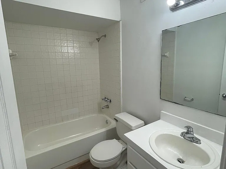4285 Melissa Ct W — Photo 18