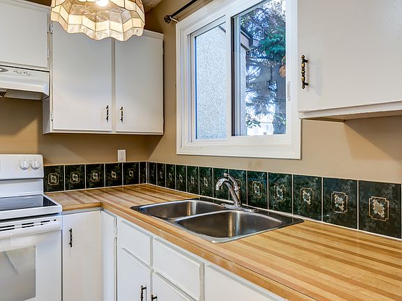 4th image of 14267 23rd St NW