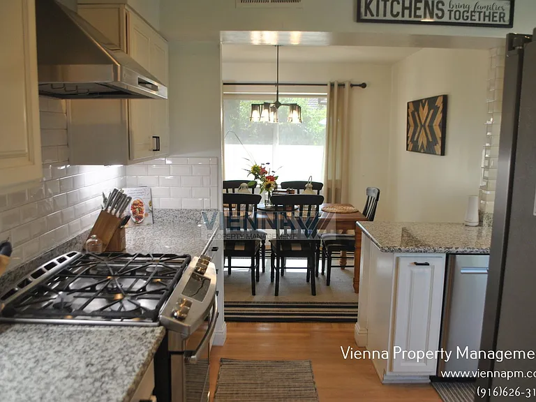 2913 Kerria Way — Photo 21