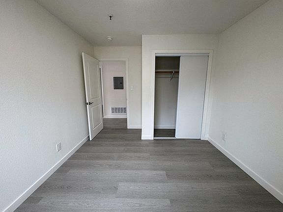 5th image of 55 Sadowa St #C