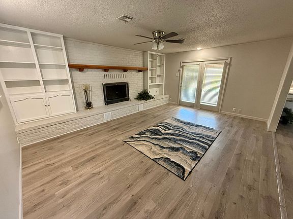 2nd image of 804 Palmetto St