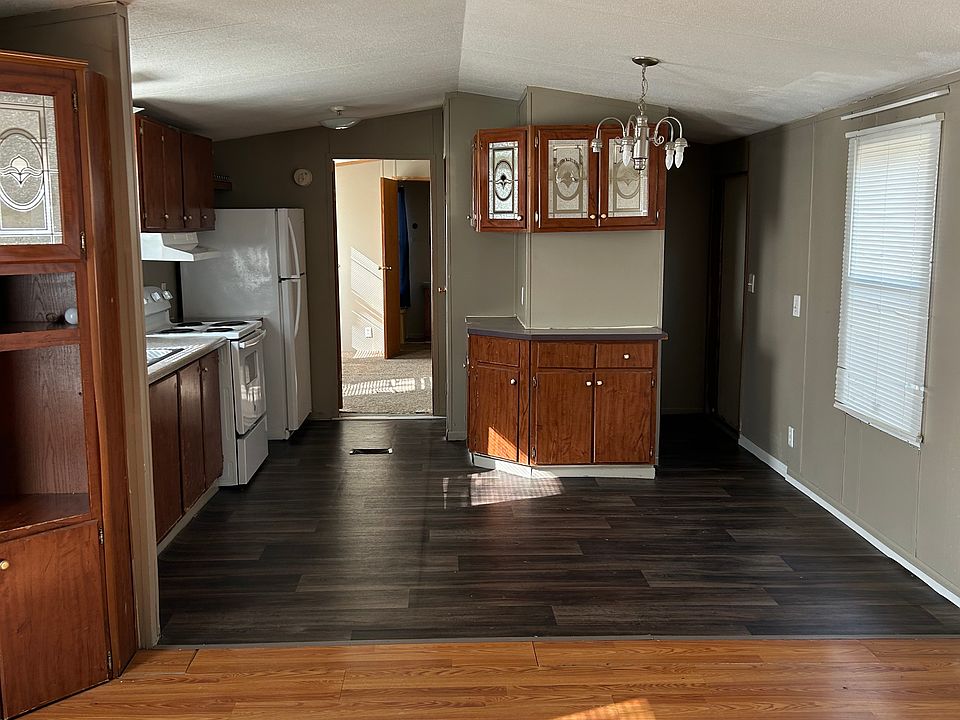1st image of 265 Carmen Ln