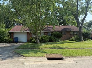 5524 Shady Oak St, Dayton, OH 45424