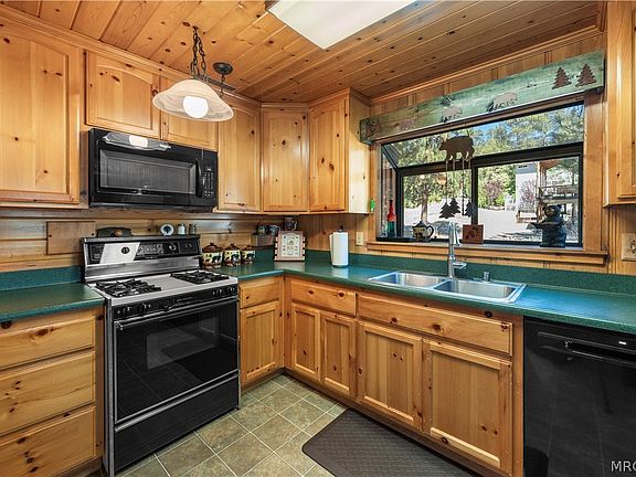 2nd image of 39625 Flicker Rd