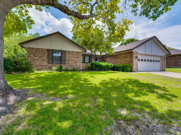 1507 Cobblestone Ln, Cleburne, TX 76033