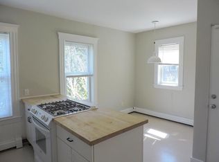 3 Chapman Pl #3, Cambridge, MA 02138