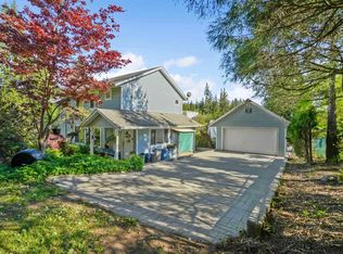 28316 Dewdney Trunk Rd, Maple Ridge, BC V2W1M1