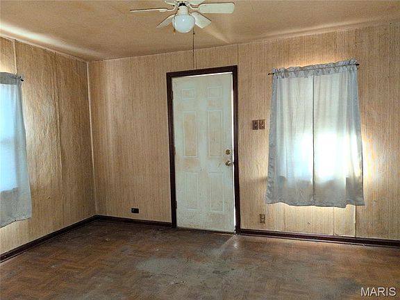 2nd image of 3236 Royalton Ave