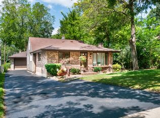 9318 S 82nd Ave, Hickory Hills, IL