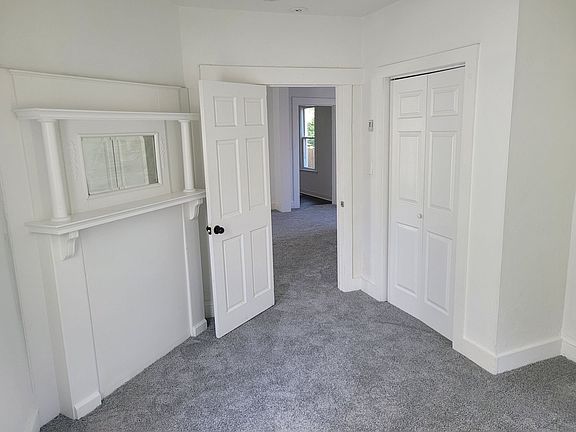 4th image of 2318 Lansing Ave Unit A