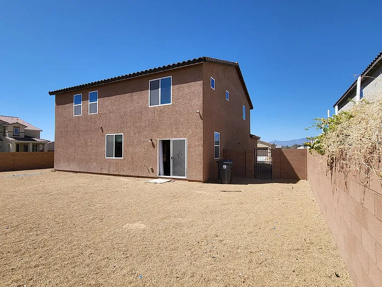 3807 E Summit Ave — Photo 61