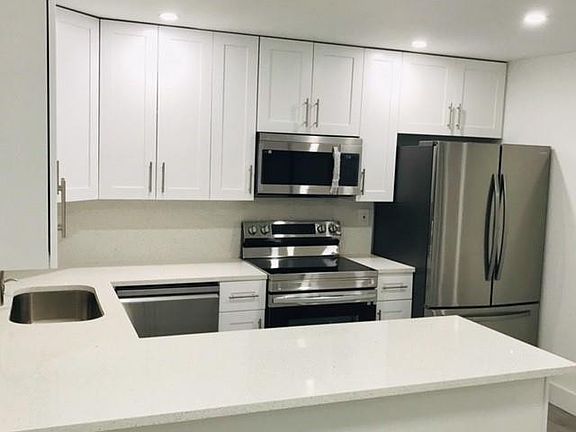 2nd image of 8283 NW 39 Street